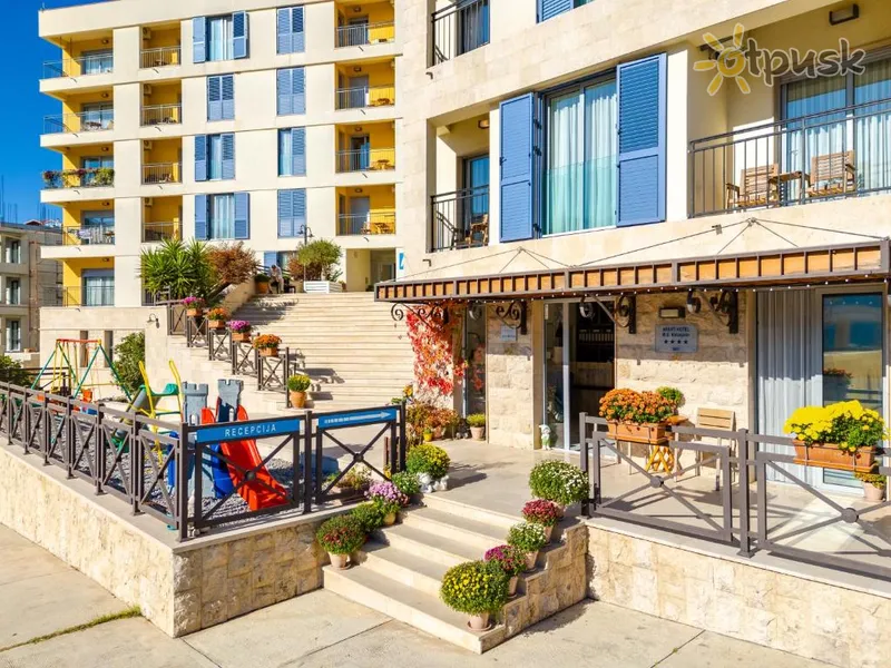 Фото отеля MS Katunjanin Apart Hotel 4* Herceg Novi Melnkalne ārpuse un baseini