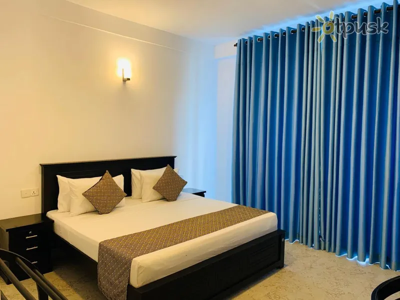 Фото отеля Palazzo Beach 3* Хиккадува Шри-Ланка экстерьер и бассейны