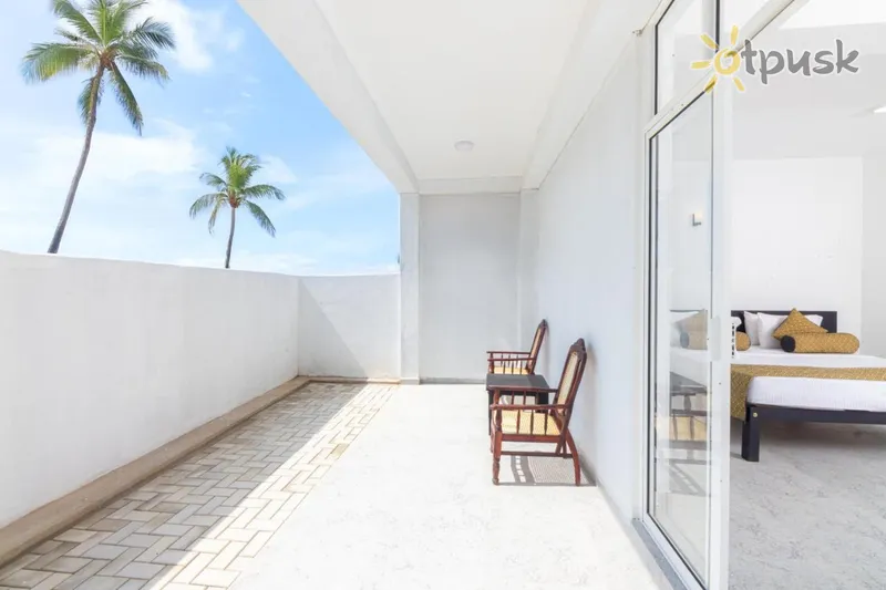Фото отеля Palazzo Beach 3* Хиккадува Шри-Ланка экстерьер и бассейны