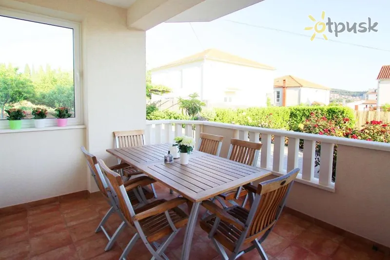 Фото отеля Kiwi Apartments 3* Трогир Хорватия экстерьер и бассейны