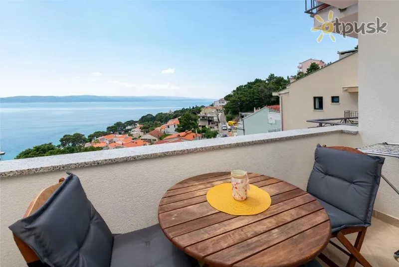 Фото отеля Apartments Ana 3* Брела Хорватия экстерьер и бассейны