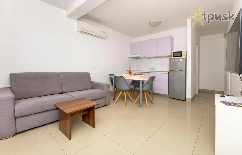 Фото отеля Apartments Ana 3* Брела Хорватия экстерьер и бассейны