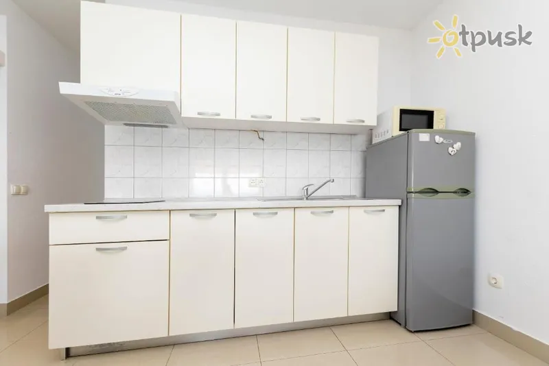 Фото отеля Apartments Ana 3* Брела Хорватия экстерьер и бассейны