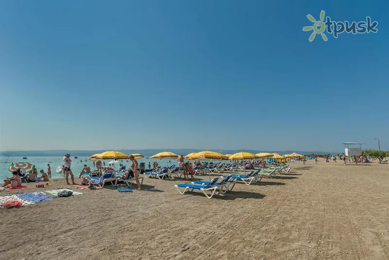 Фото отеля Jugo & Bura Apartments 3* Omis Horvātija ārpuse un baseini