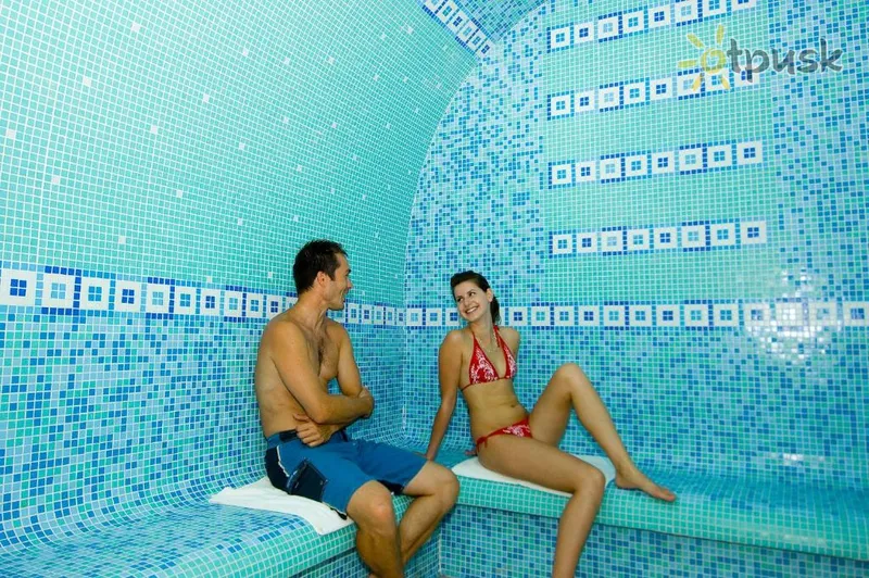 Фото отеля Club Tihany Resort 4* Тихань Венгрия экстерьер и бассейны