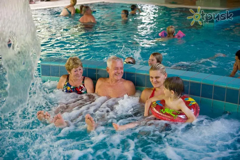Фото отеля Club Tihany Resort 4* Тихань Венгрия экстерьер и бассейны