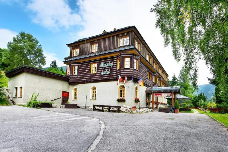 Фото отеля Alpsky Hotel 3* Шпиндлеров Млин Чехия экстерьер и бассейны