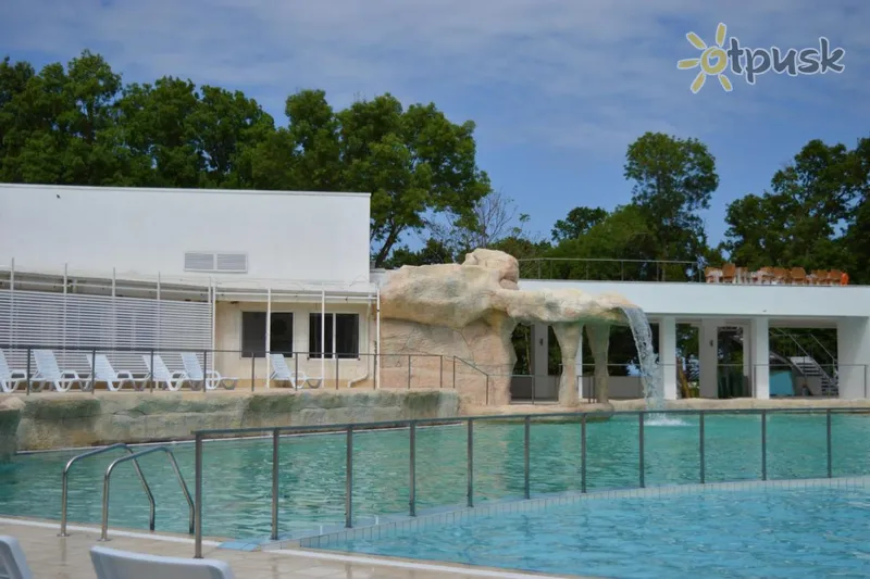 Фото отеля Holiday Bungalow 3* Приморско Болгария экстерьер и бассейны