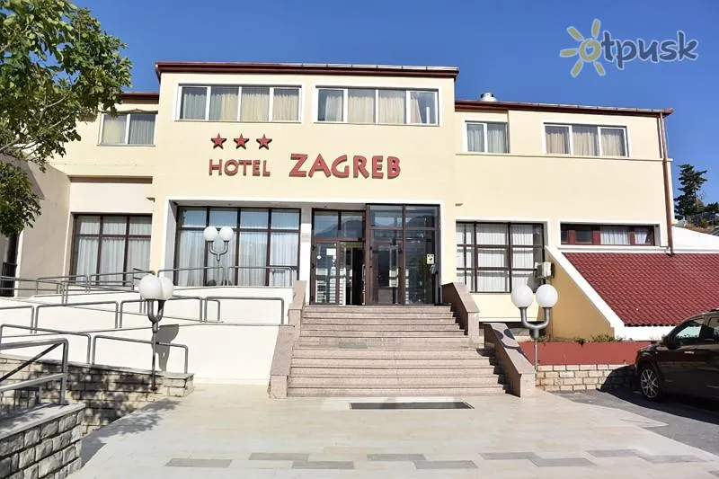 Фото отеля Zagreb (Karlobag) 3* Задар Хорватия экстерьер и бассейны