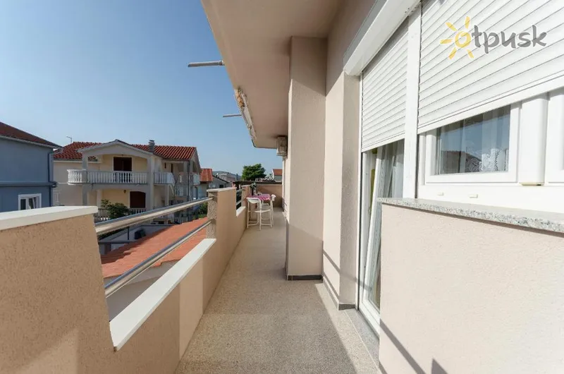 Фото отеля Rajka Apartments 3* Vodice Kroatija išorė ir baseinai