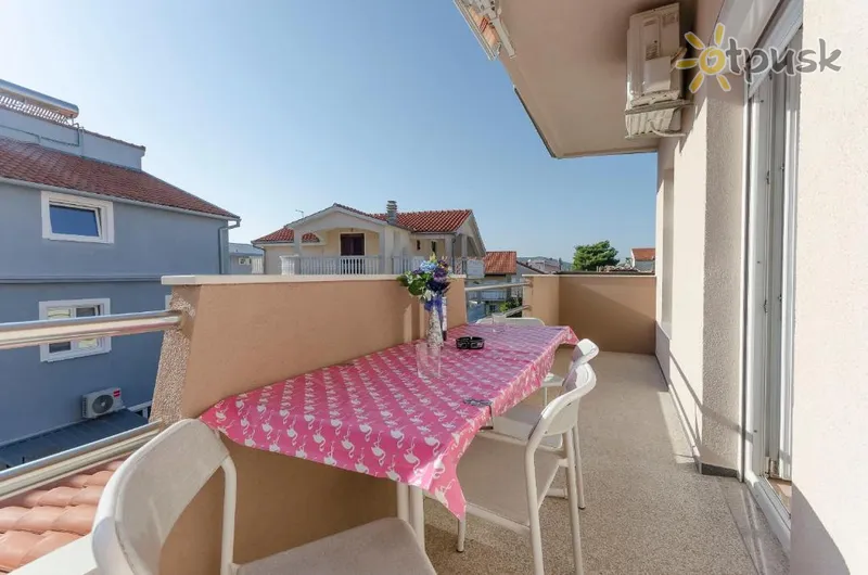 Фото отеля Rajka Apartments 3* Vodice Kroatija išorė ir baseinai