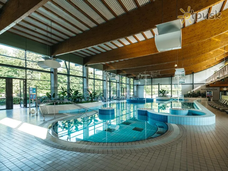 Фото отеля Kristal Hotel 4* Доліньське Топліце Словенія екстер'єр та басейни