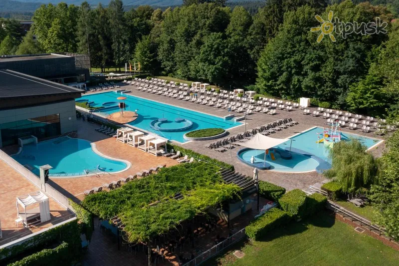 Фото отеля Kristal Hotel 4* Доліньське Топліце Словенія екстер'єр та басейни