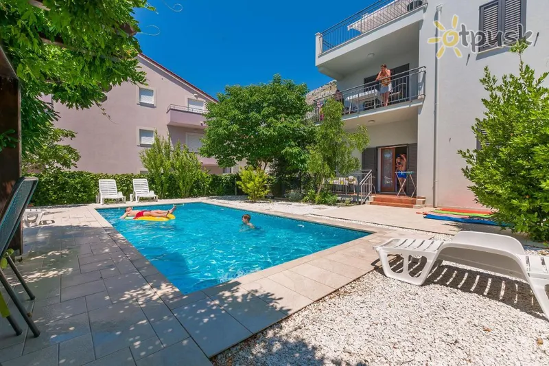 Фото отеля Ljiljana Apartments 3* Оміш Хорватія екстер'єр та басейни
