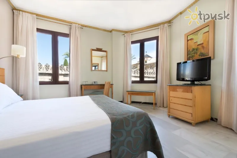 Фото отеля Eurostars Maimonides 3* Андалусія Іспанія екстер'єр та басейни