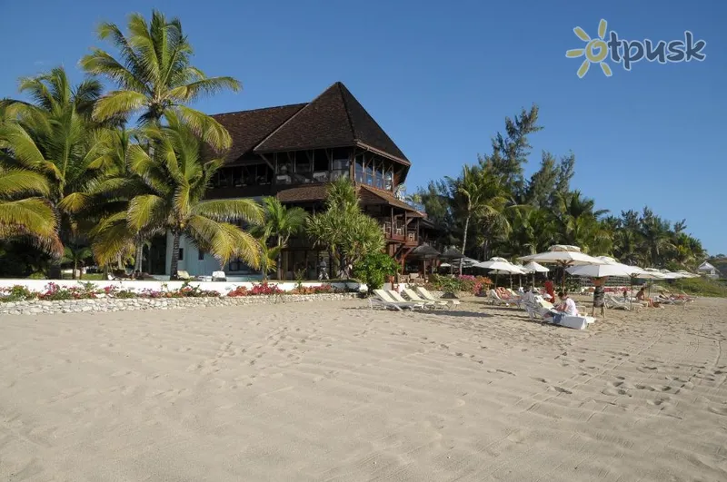Фото отеля Le Saint Alexis Hotel & Spa 4* Reinjonas Francija ārpuse un baseini