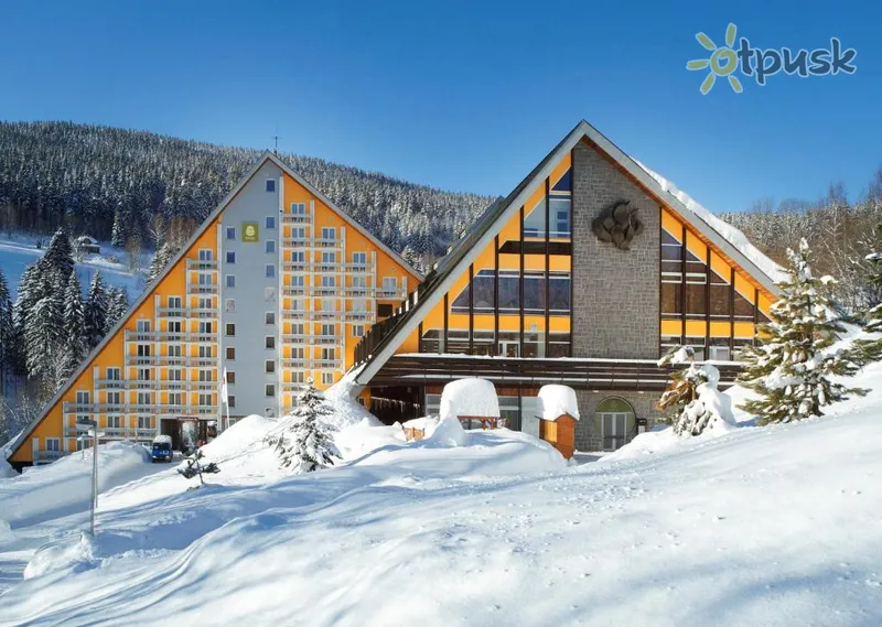 Фото отеля Pinia Hotel & Resort 4* Spindlerovs Mlins Čehu ārpuse un baseini