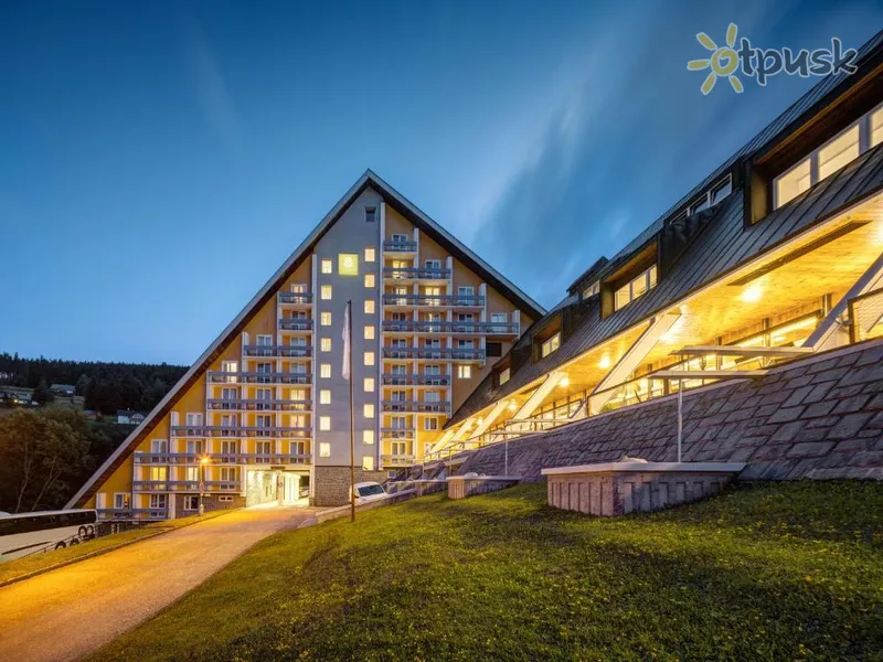 Фото отеля Pinia Hotel & Resort 4* Spindlerovs Mlins Čehu ārpuse un baseini