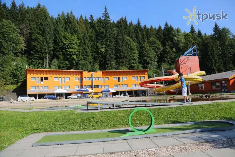 Фото отеля Aquapark Szpindlerowy Mlyn 3* Spindlerovs Mlins Čehu ārpuse un baseini