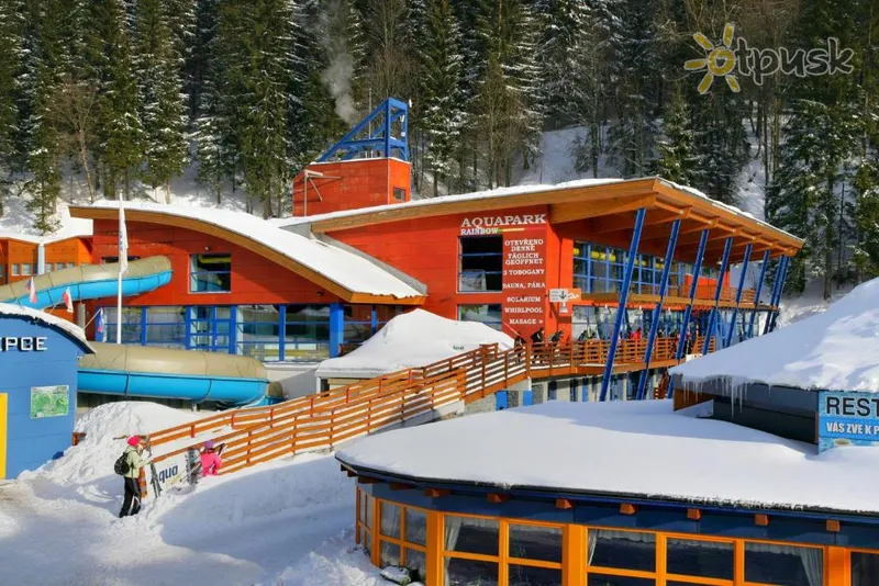 Фото отеля Aquapark Szpindlerowy Mlyn 3* Spindlerovs Mlins Čehu ārpuse un baseini