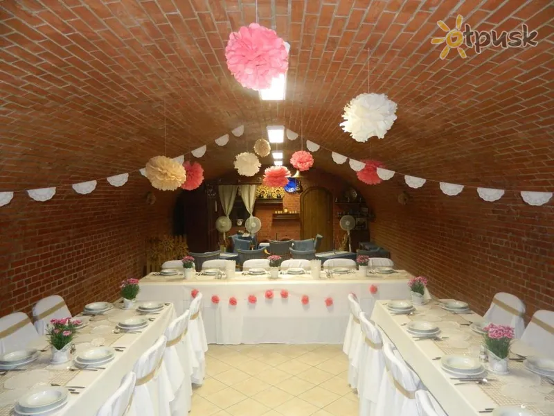Фото отеля Familia Hotel 3* Balatonas Vengrija išorė ir baseinai