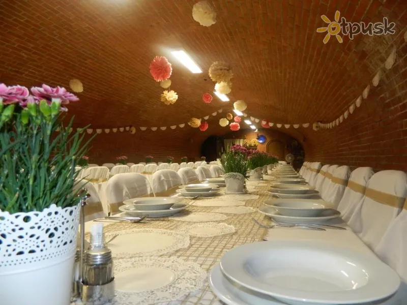 Фото отеля Familia Hotel 3* Balatonas Vengrija išorė ir baseinai