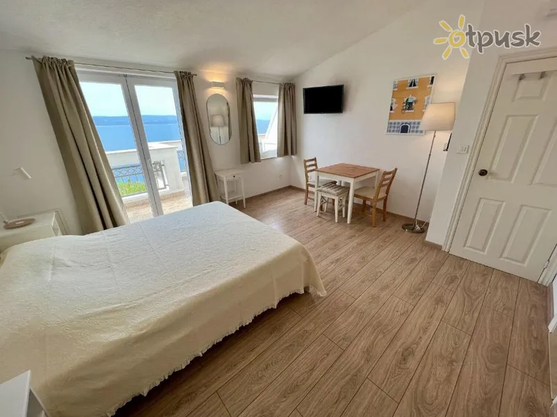 Фото отеля Via Apartment 3* Брело Хорватія екстер'єр та басейни