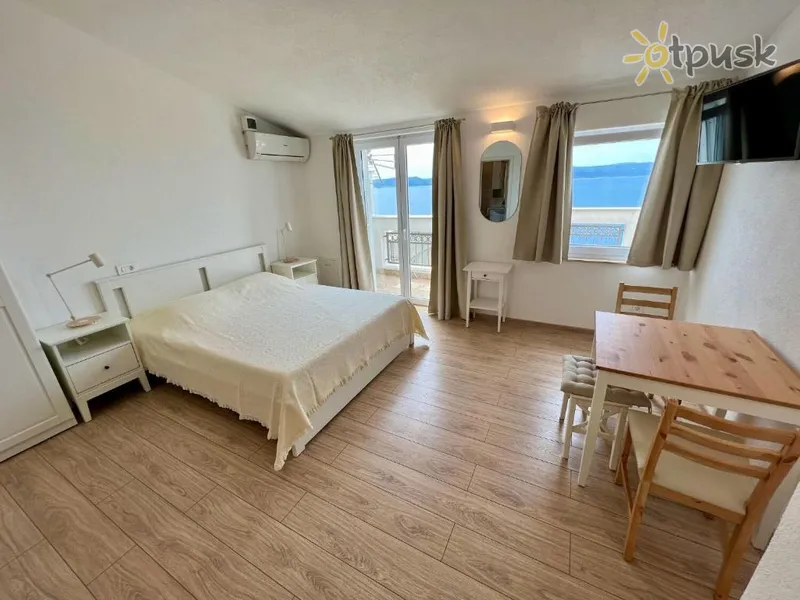 Фото отеля Via Apartment 3* Брело Хорватія екстер'єр та басейни