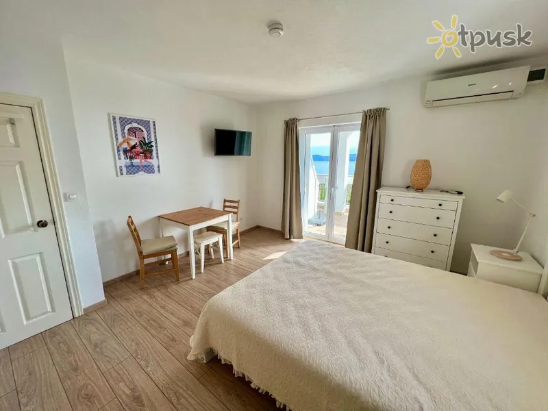Фото отеля Via Apartment 3* Брело Хорватія екстер'єр та басейни