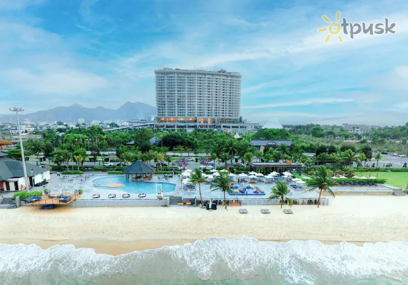Фото отеля Da Nang-Mikazuki Japanese Resorts & Spa 5* Дананг Вьетнам экстерьер и бассейны