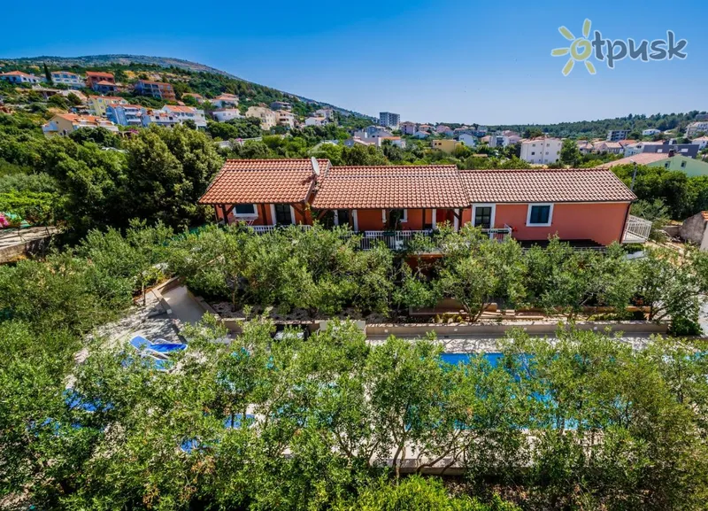 Фото отеля Rustica Dalmatia Villa 4* Трогир Хорватия экстерьер и бассейны