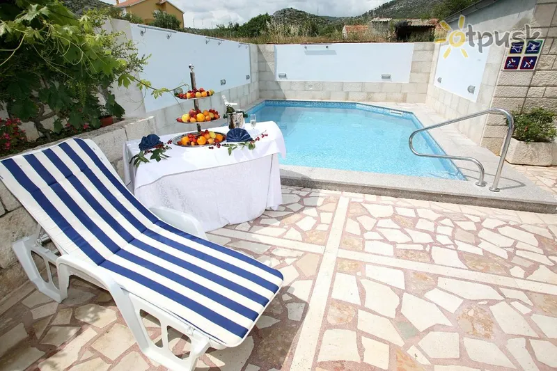 Фото отеля Rustica Dalmatia Villa 4* Трогир Хорватия экстерьер и бассейны