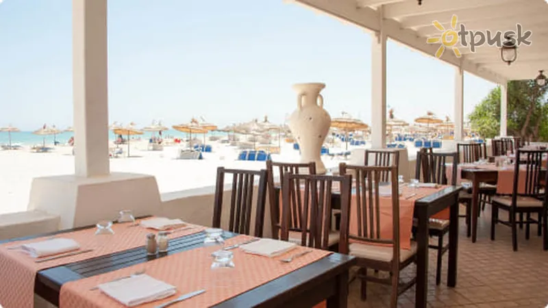 Фото отеля Club Salammbo Hammamet Holiday Village 4* Хаммамет Тунис бары и рестораны