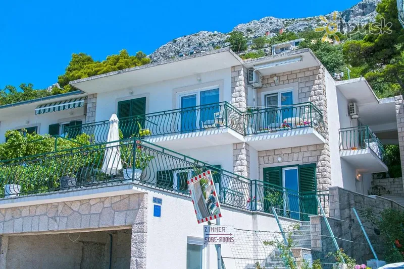 Фото отеля Robert Apartments 3* Брела Хорватия экстерьер и бассейны
