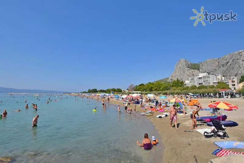 Фото отеля Maja Apartment 3* Оміш Хорватія пляж