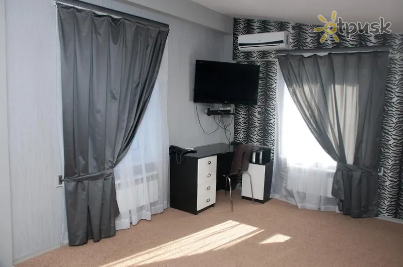Фото отеля Nyvky Plaza 3* Киев Украина