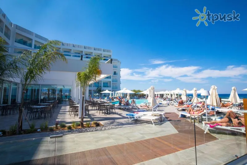 Фото отеля Evalena Beach Hotel Apts 4* Протарас Кіпр екстер'єр та басейни