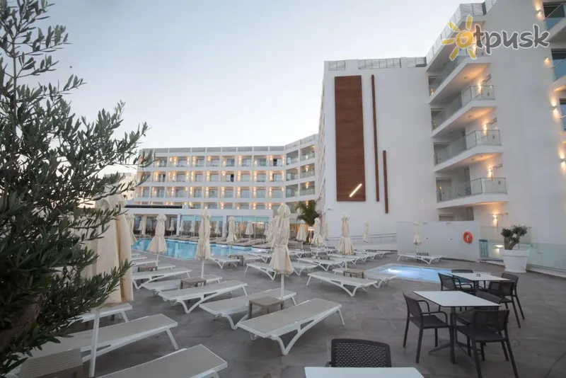 Фото отеля Evalena Beach Hotel Apts 4* Протарас Кіпр екстер'єр та басейни