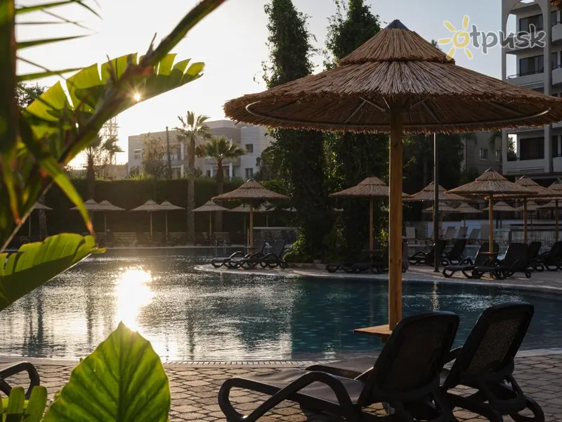 Фото отеля Atlantica Oasis Hotel 4* Лимассол Кипр