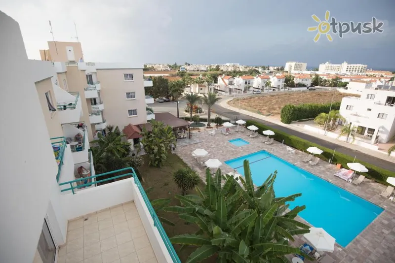 Фото отеля Debbie Xenia Hotel Apartments 3* Протарас Кипр экстерьер и бассейны