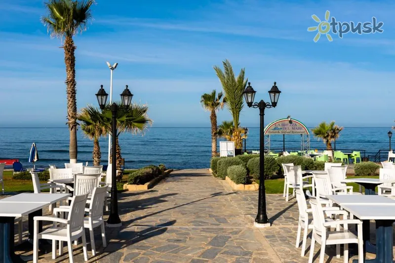 Фото отеля Kefalos Beach Tourist Village 4* Пафос Кіпр екстер'єр та басейни