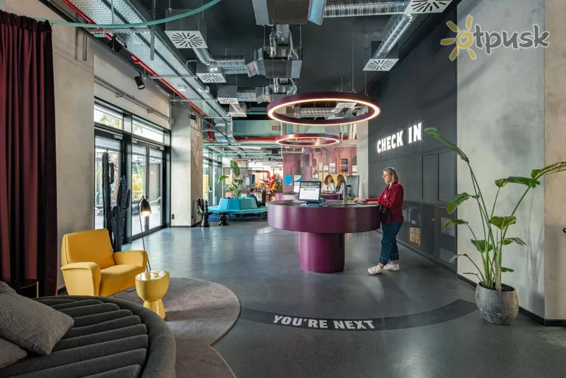 Фото отеля The Social Hub Bologna 4* Болонья Италия лобби и интерьер