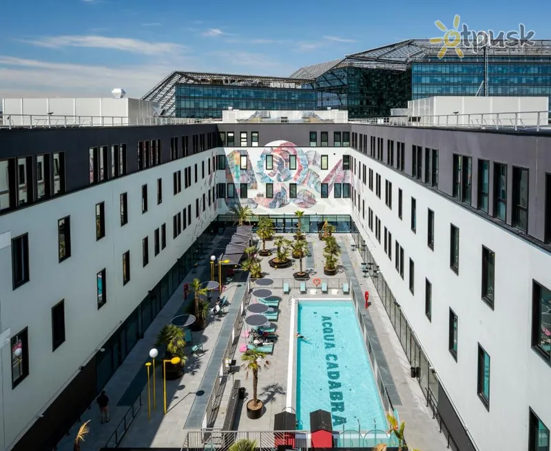 Фото отеля The Social Hub Bologna 4* Болонья Италия экстерьер и бассейны