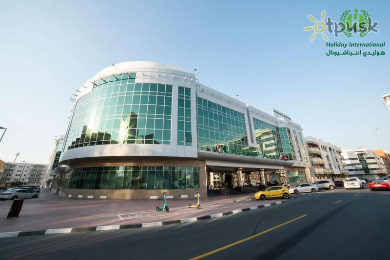 Фото отеля Sunday Hotel Holiday International Dubai 4* Дубай ОАЭ экстерьер и бассейны