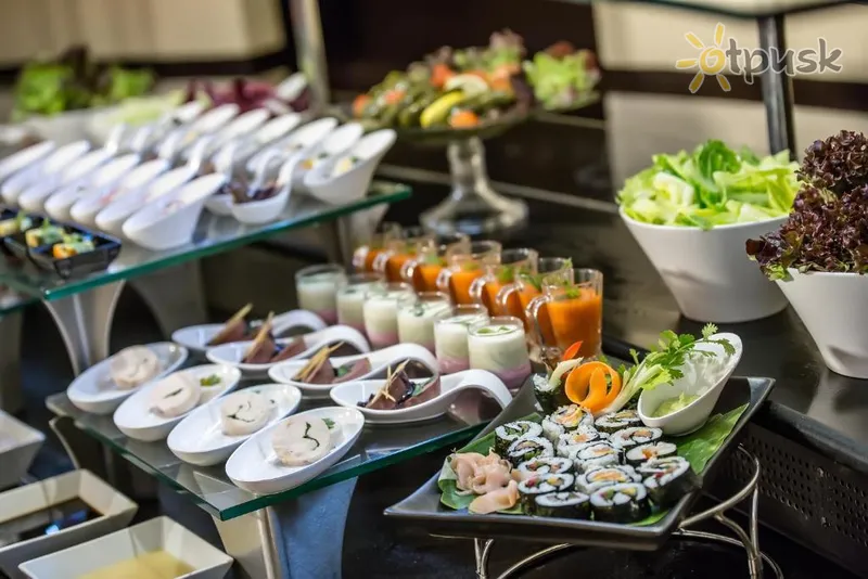 Фото отеля Sunday Hotel Holiday International Dubai 4* Дубай ОАЭ бары и рестораны