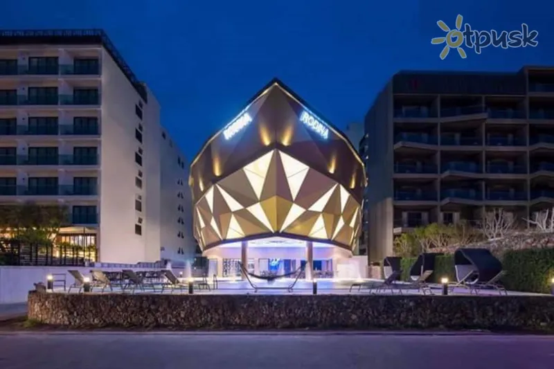 Фото отеля Rodina Beach Hotel 4* Паттайя Таиланд