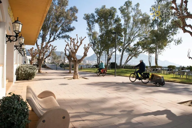 Фото отеля Roses Platja 3* Коста Брава Испания экстерьер и бассейны