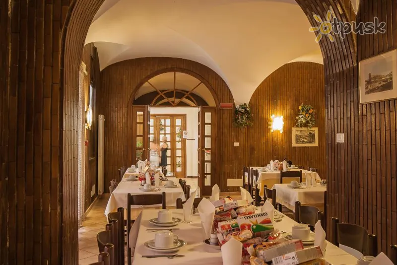 Фото отеля Tirreno Hotel 3* Рим Італія бари та ресторани