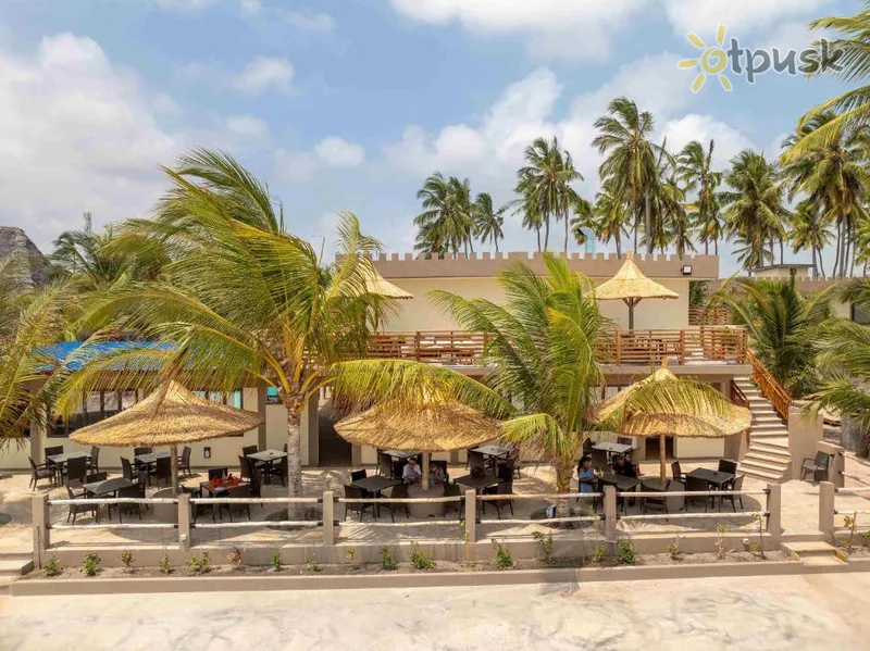 Фото отеля Black Stone Beach Resort Hotel 3* Уроа Танзанія екстер'єр та басейни
