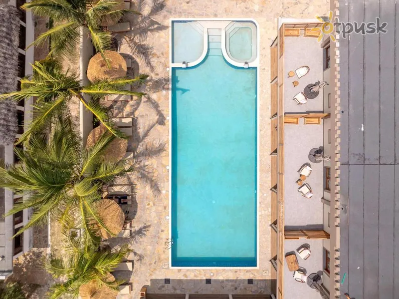 Фото отеля Black Stone Beach Resort Hotel 3* Уроа Танзанія екстер'єр та басейни